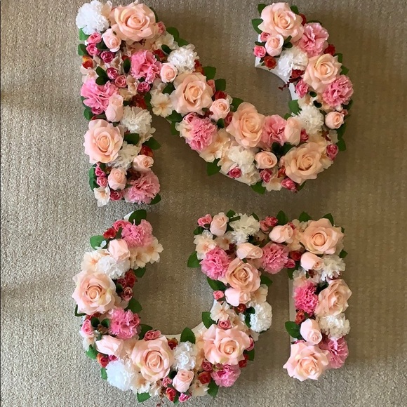 The Number 25 Formed With Colorful Flowers And Leaves, The  Flower ‘25’